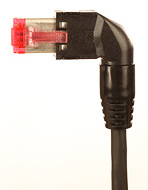 Netzwerkkabel mit seitlich abgewinkeltem Stecker - links